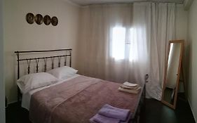 Near Airport And Metropolitan Artemis George Cozy Home